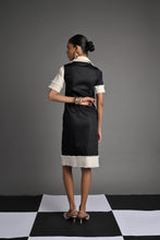 Load image into Gallery viewer, Monochrome Wave Shirt Dress
