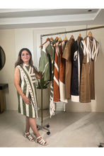 Load image into Gallery viewer, Linear Luxe Shift Dress