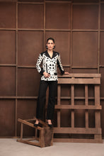 Load image into Gallery viewer, MONOCHROME STRUCTURED TROUSERS
